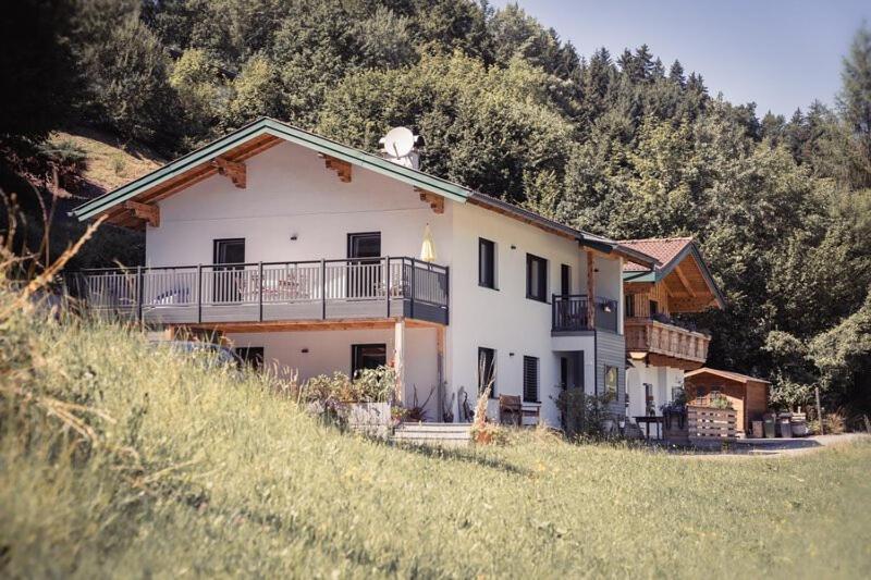 Apartments Z'Haus Санкт Гильген Экстерьер фото